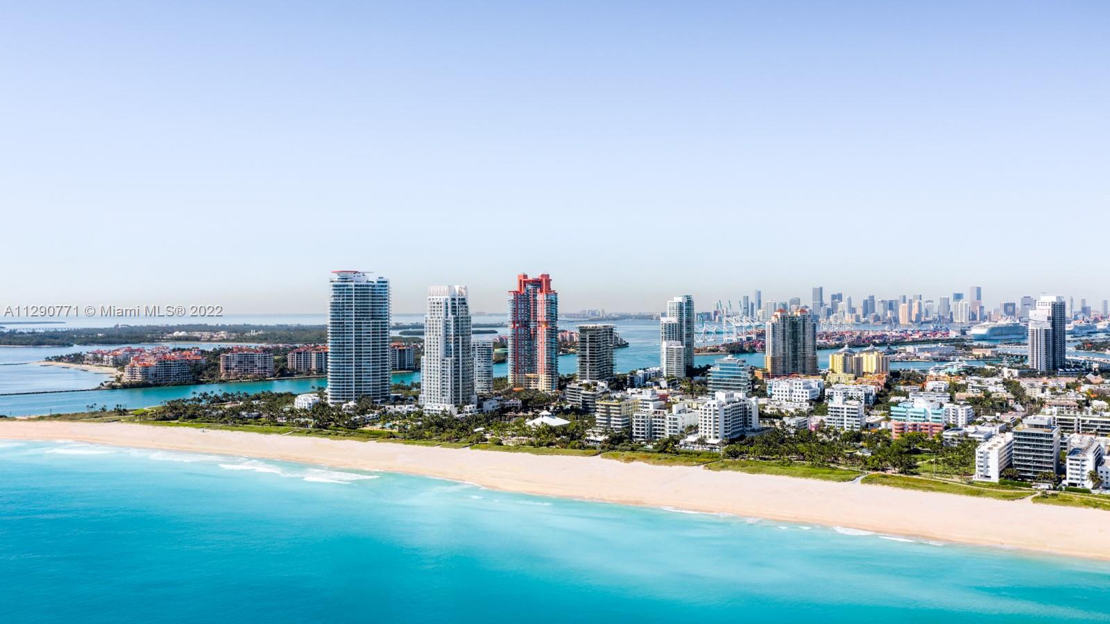 GLASS 120 CONDO - Residential