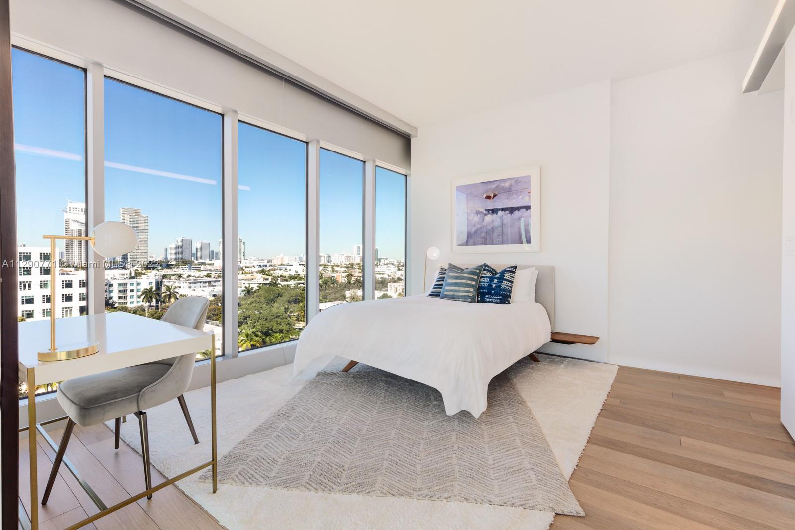 GLASS 120 CONDO - Residential