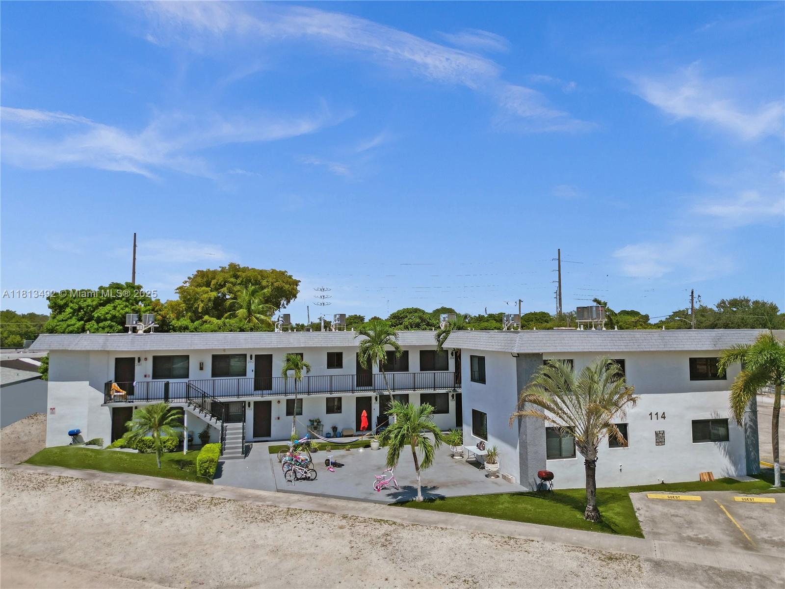 Rental Property at 114 Se 8th St 102, Hallandale Beach, Broward County, Florida - Bedrooms: 1 
Bathrooms: 1  - $1,900 MO.