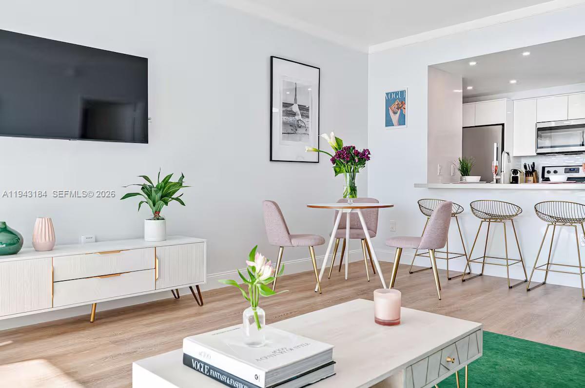 MUTINY PARK CONDO - Residential