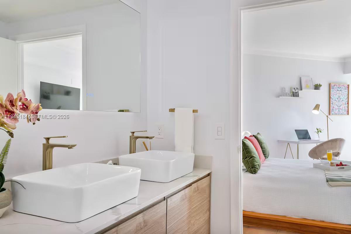 MUTINY PARK CONDO - Residential