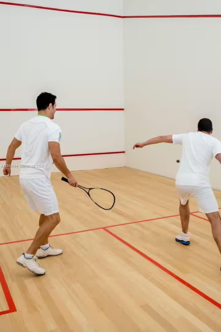 MUTINY PARK CONDO - Residential