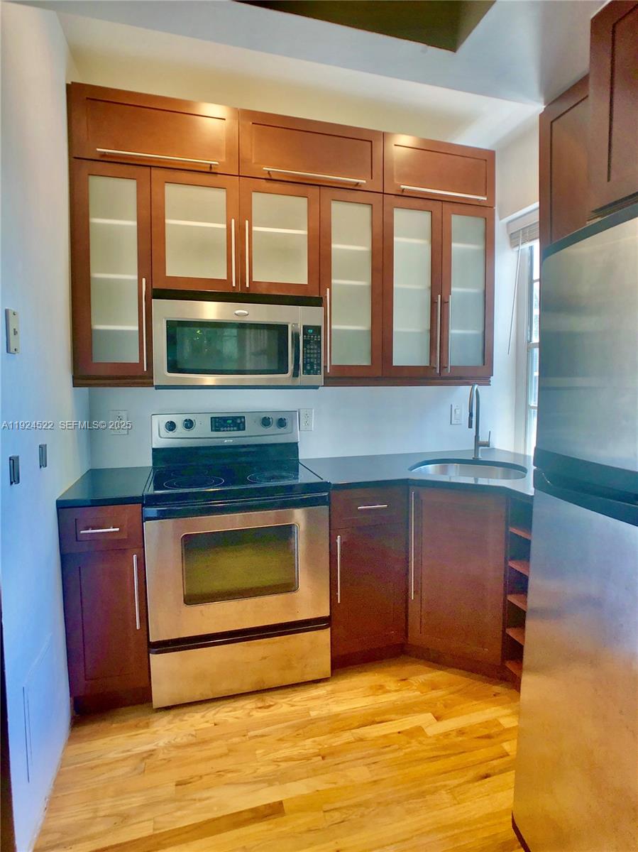 ARVILLA CONDO - Residential