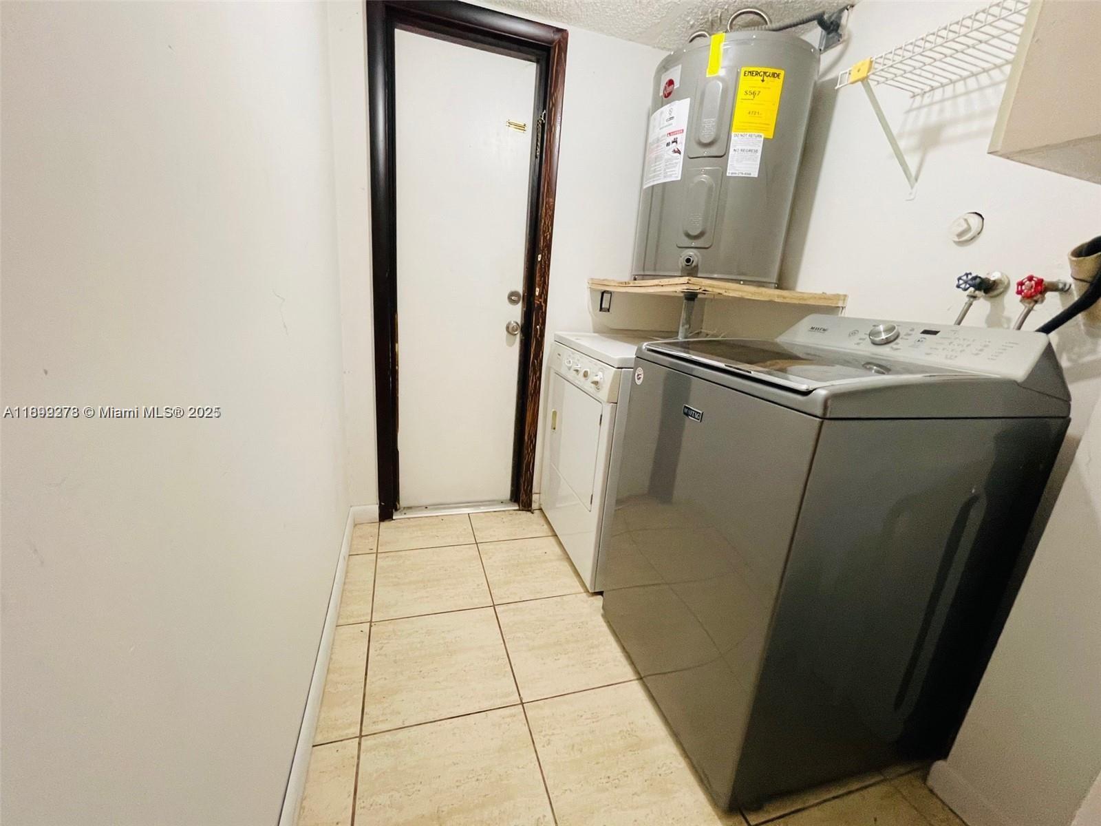 HOLLYWOOD GARDENS - Residential