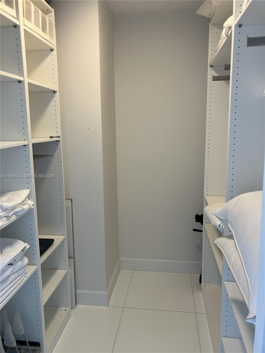 TRUMP ROYALE CONDO - Residential