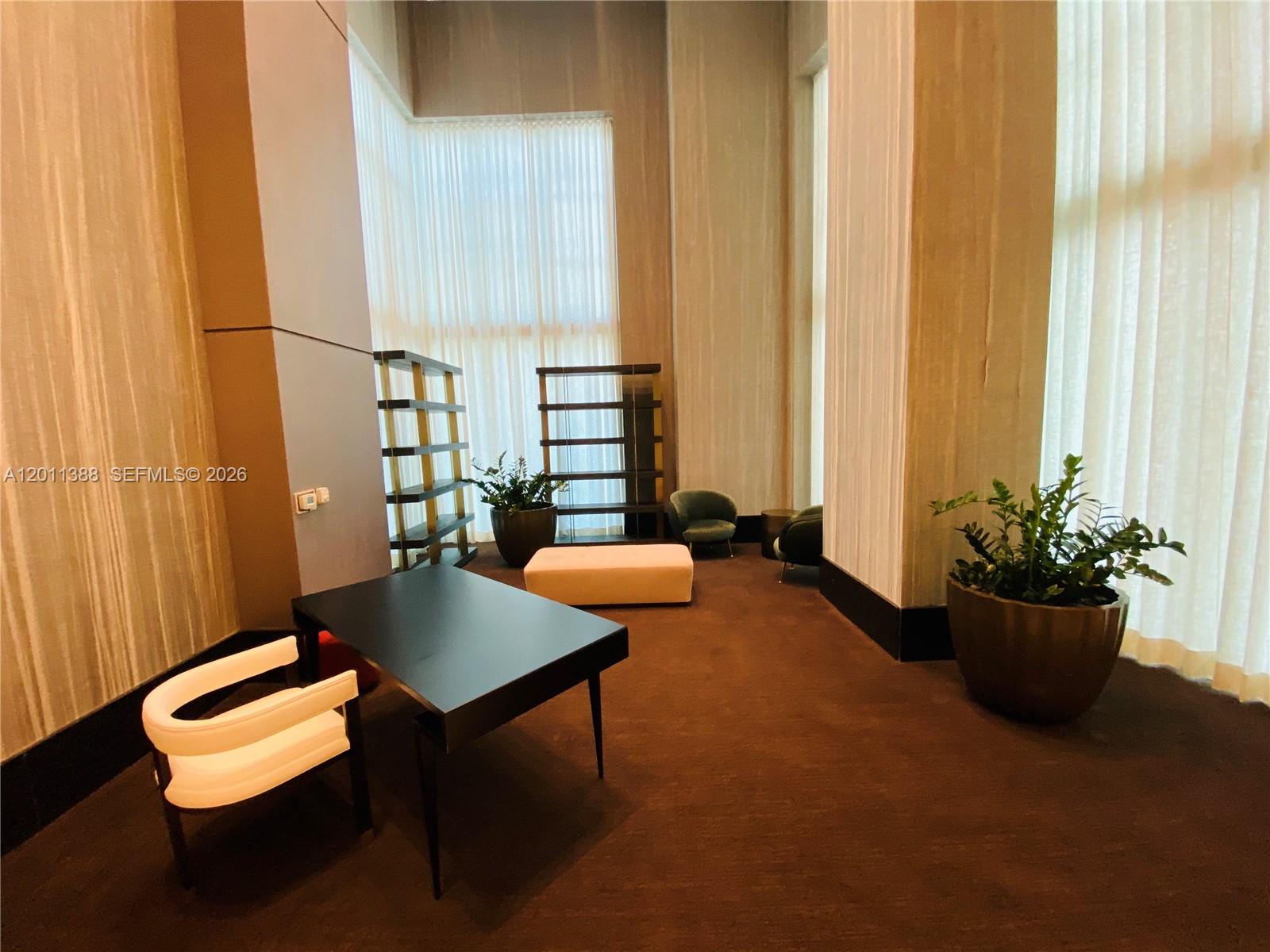 THE PLAZA 851 BRICKELL CO - Residential Lease