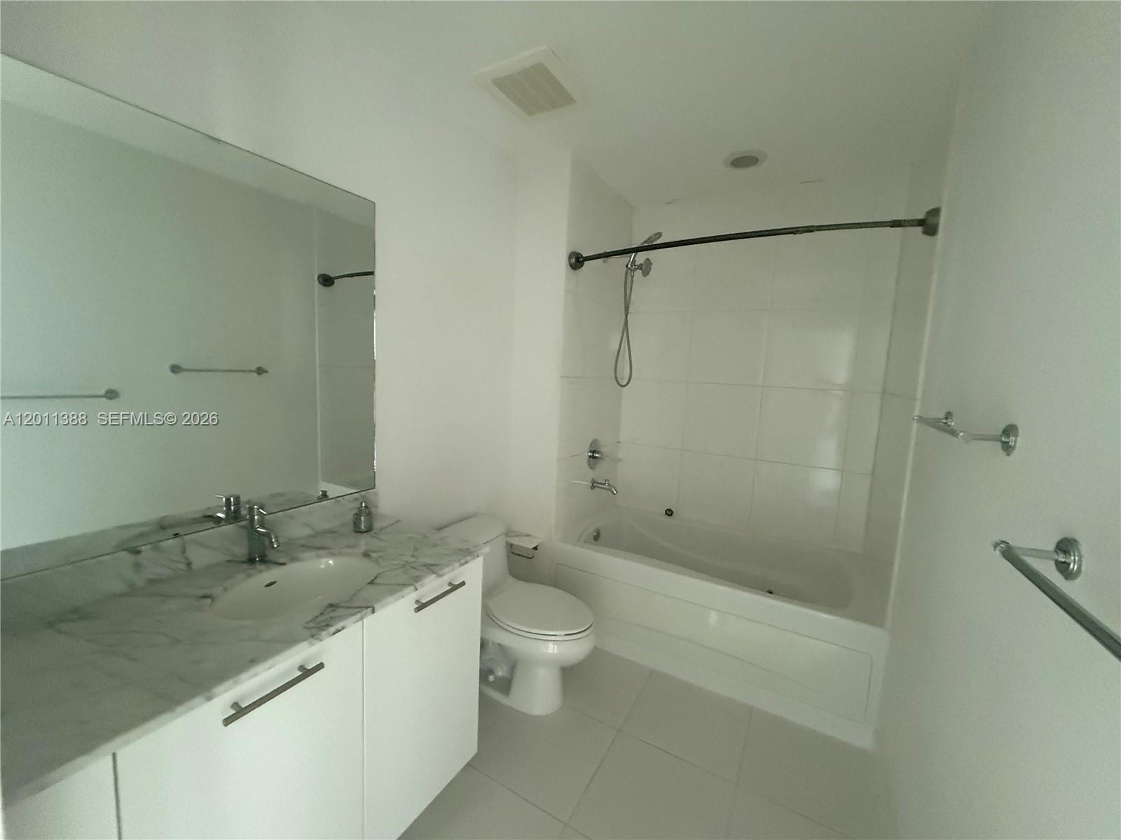 THE PLAZA 851 BRICKELL CO - Residential Lease