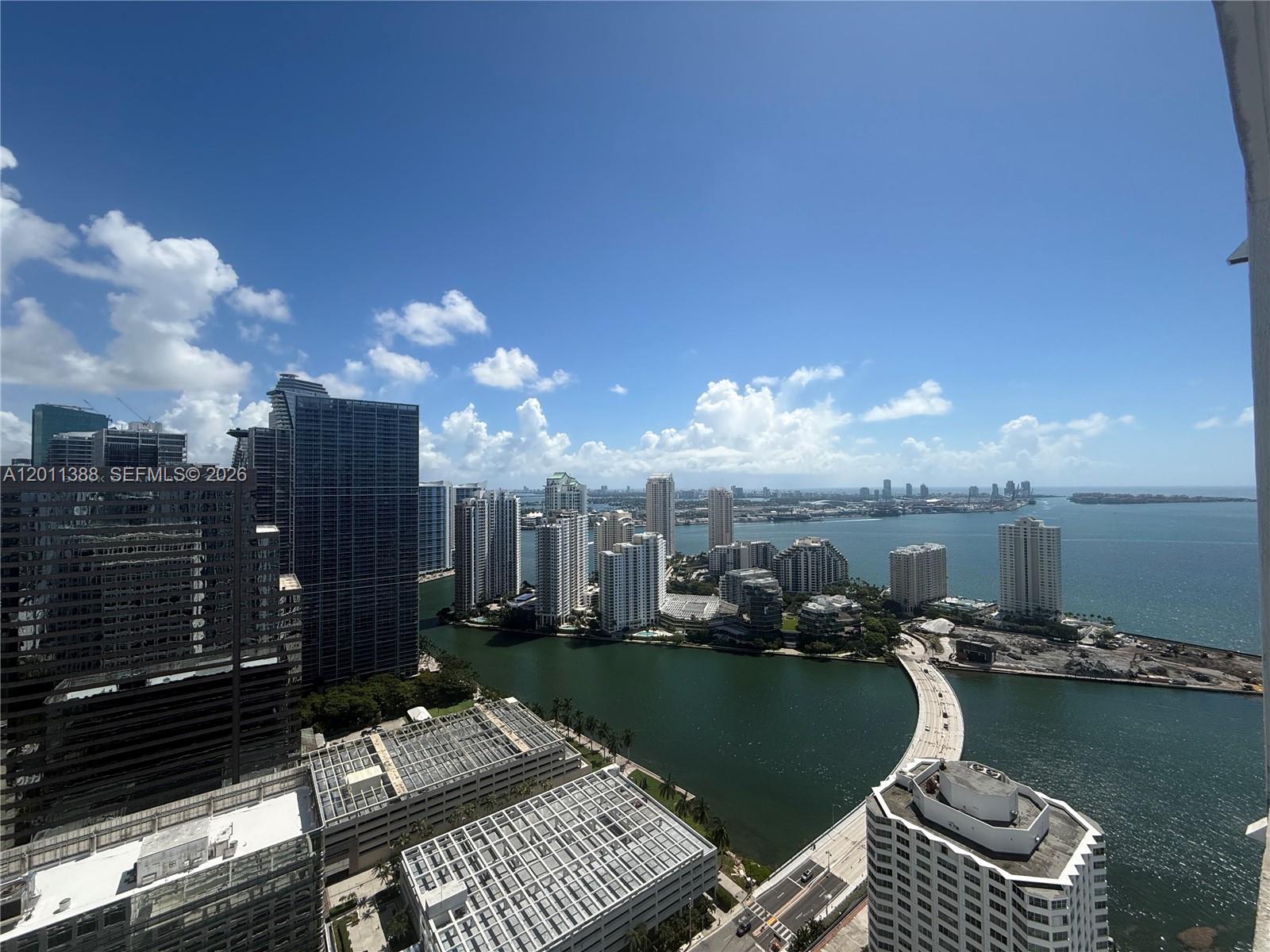 THE PLAZA 851 BRICKELL CO - Residential Lease