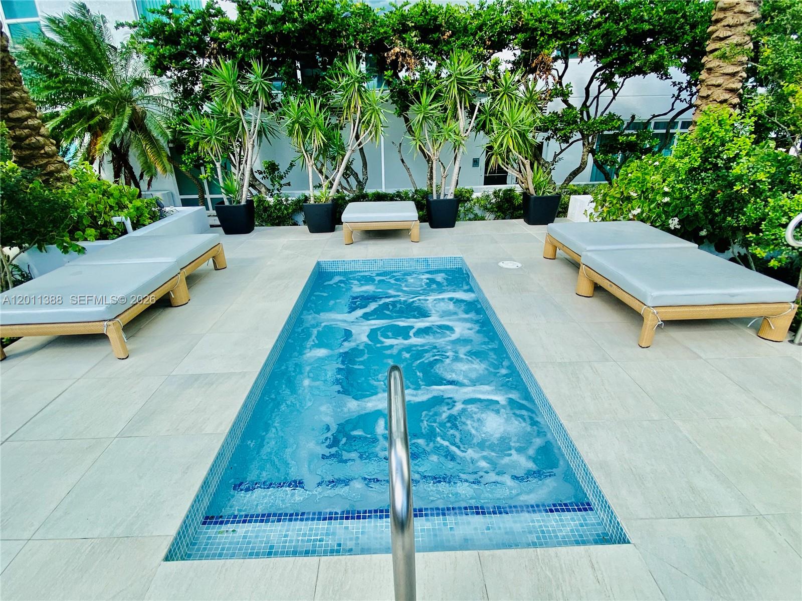 THE PLAZA 851 BRICKELL CO - Residential Lease