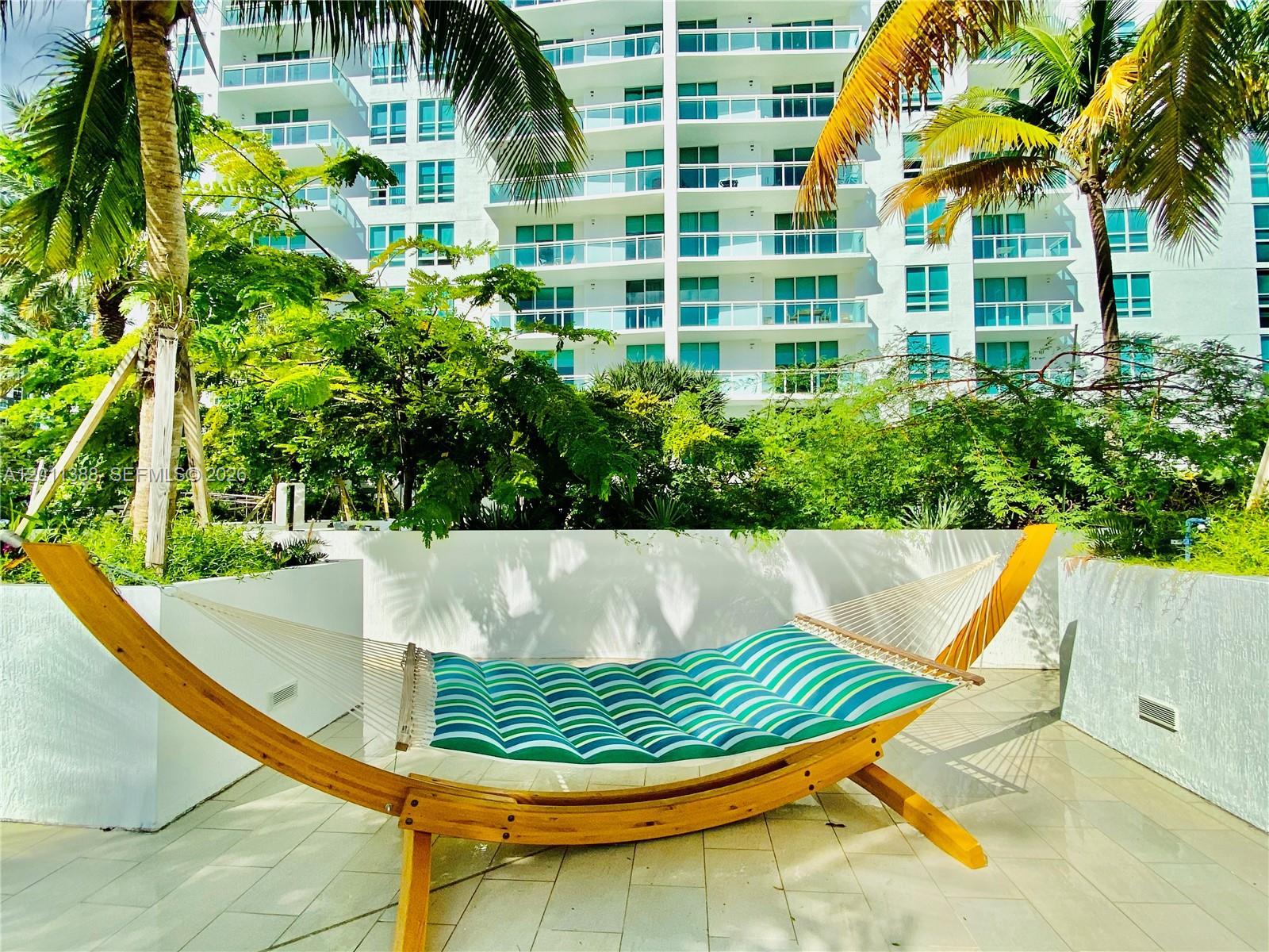 THE PLAZA 851 BRICKELL CO - Residential Lease