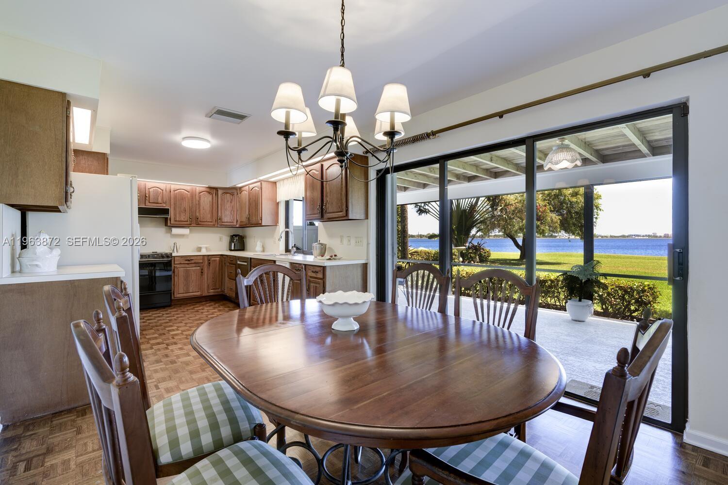 PALM BEACH LAKES NORTH 1 - Residential