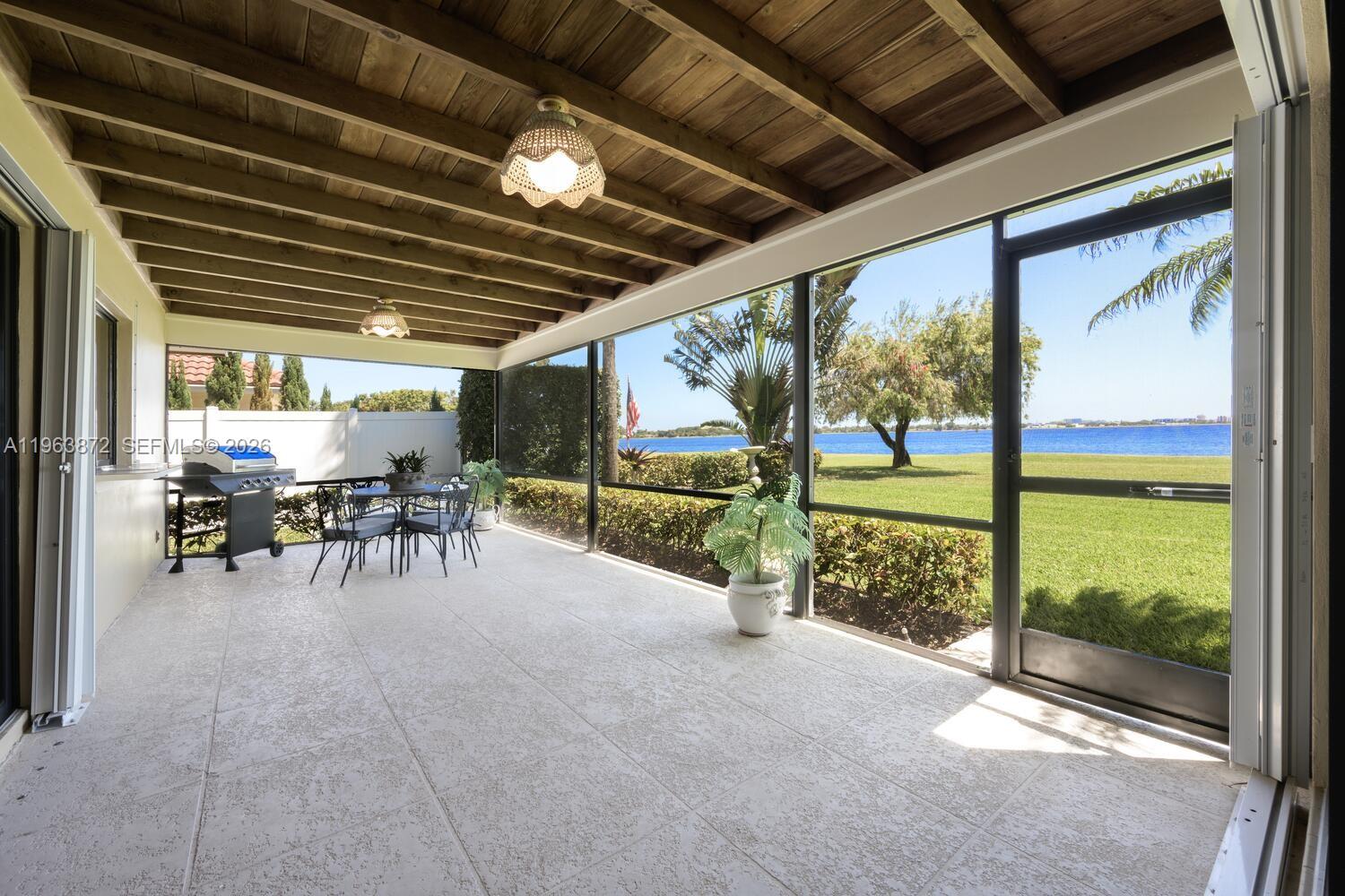 PALM BEACH LAKES NORTH 1 - Residential