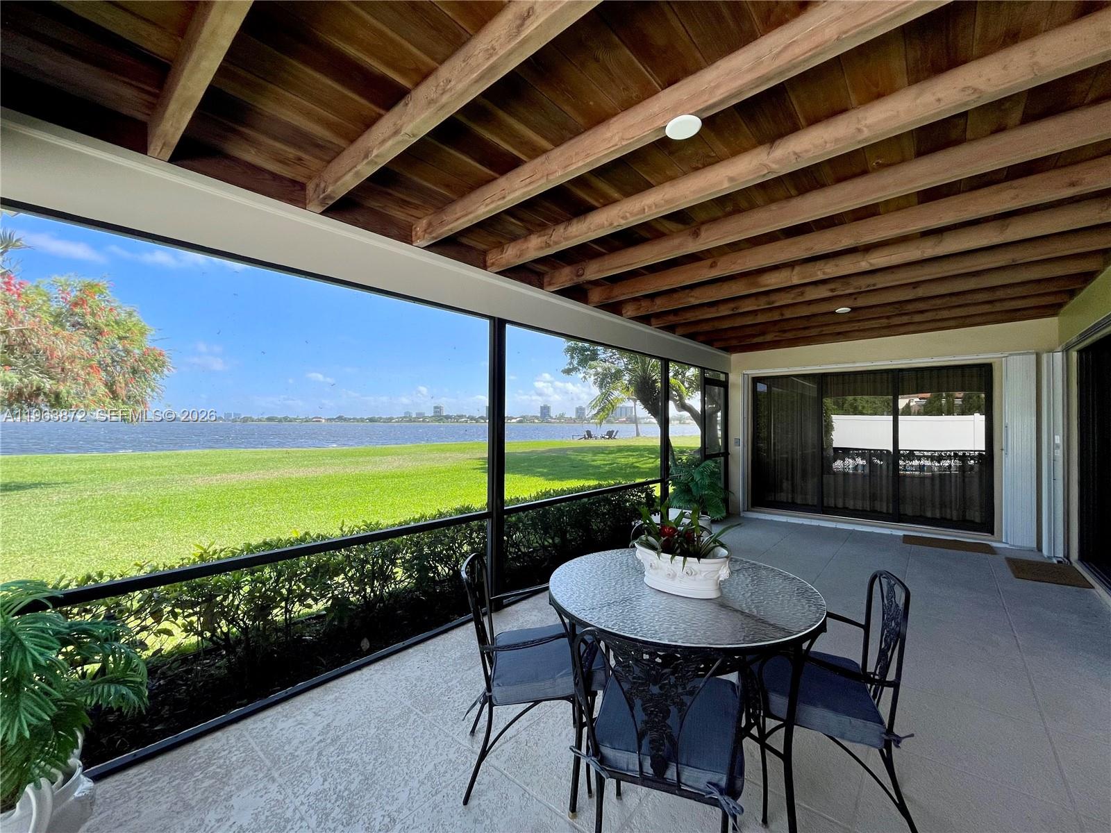 PALM BEACH LAKES NORTH 1 - Residential