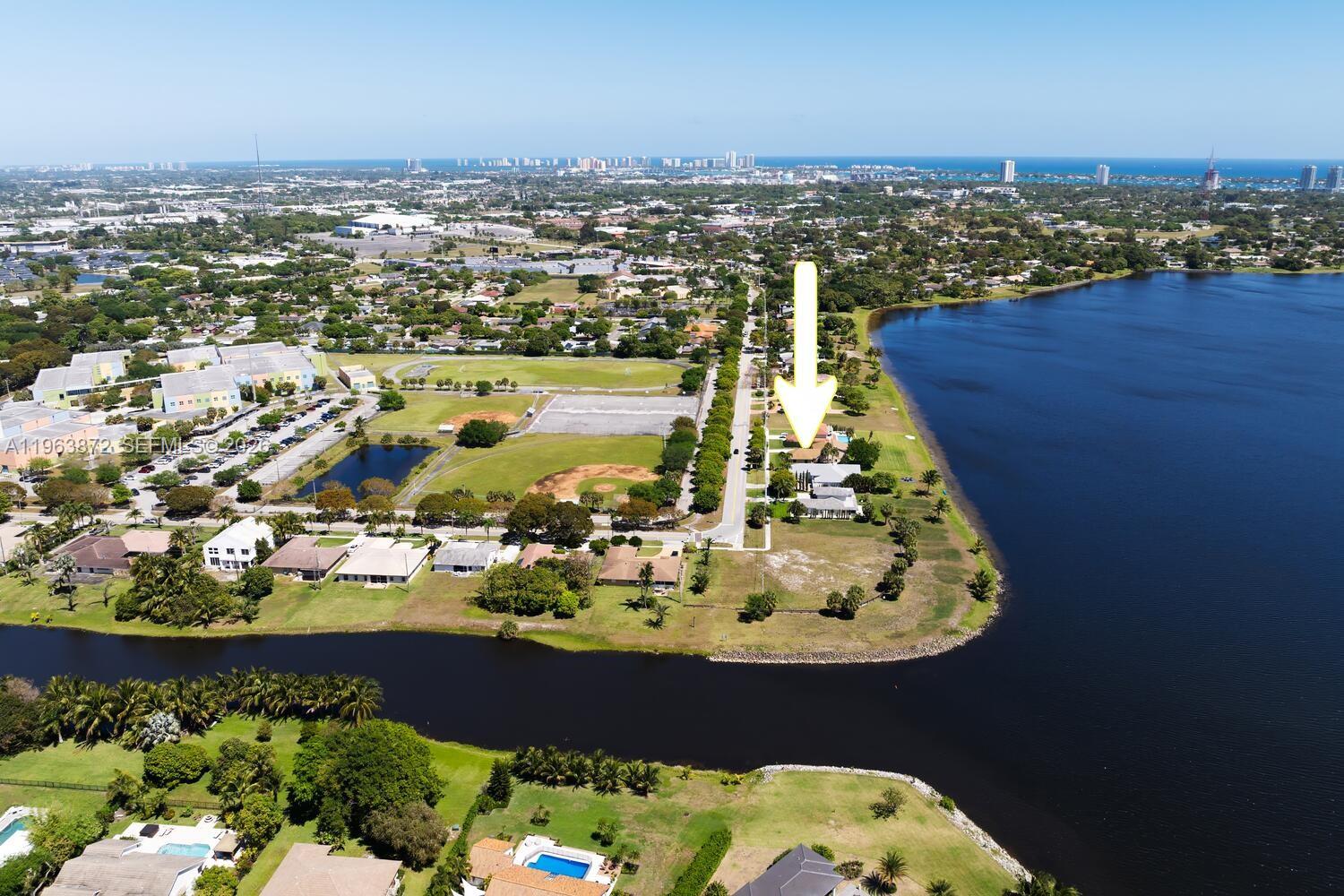 PALM BEACH LAKES NORTH 1 - Residential