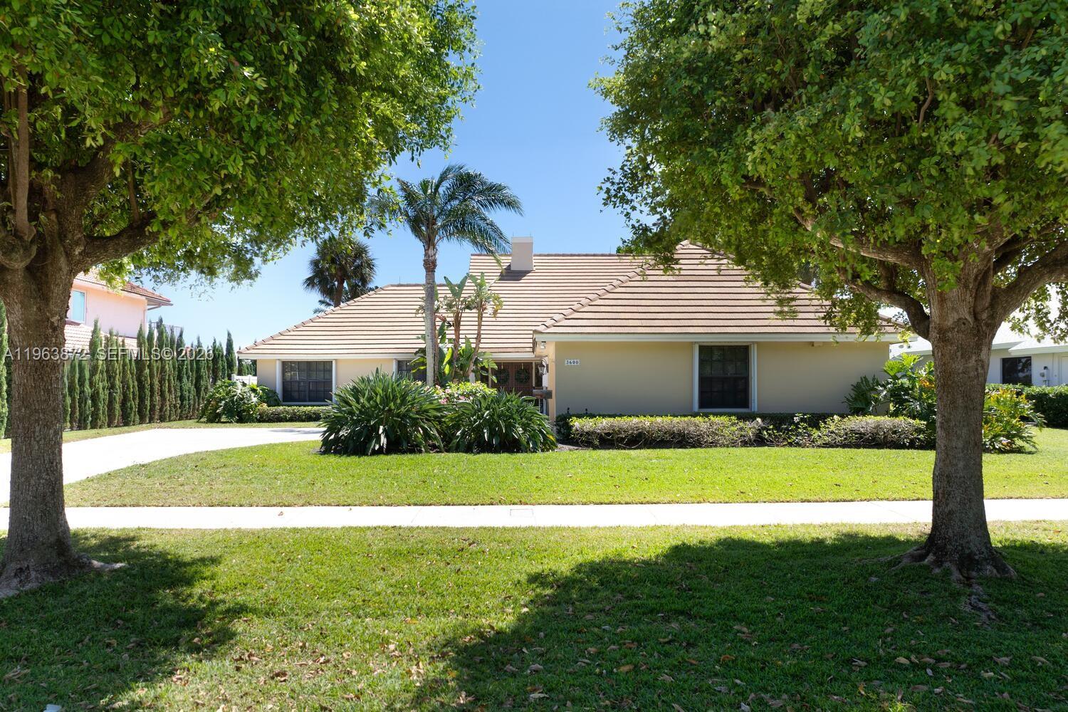 PALM BEACH LAKES NORTH 1 - Residential