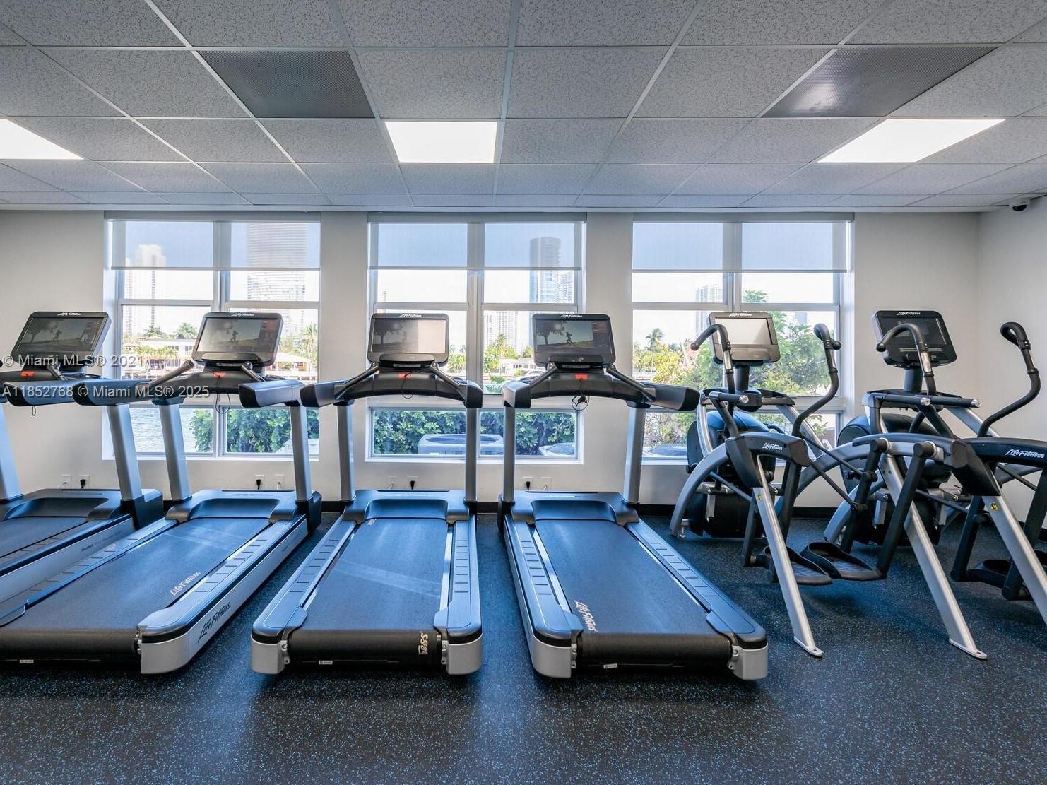 MYSTIC POINTE CONDO NO TH - Residential