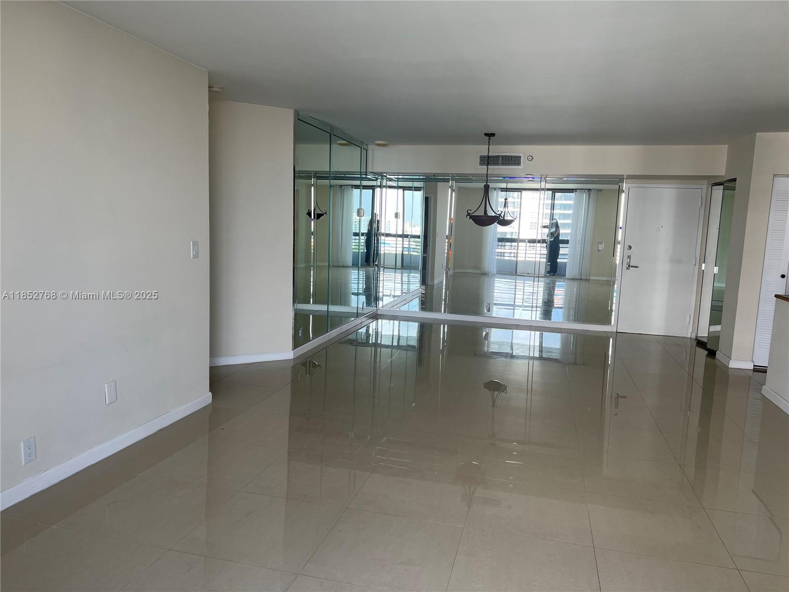 19101 NE 36th Ct 1602