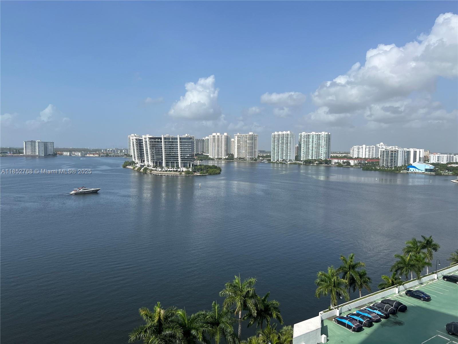 MYSTIC POINTE CONDO NO TH - Residential