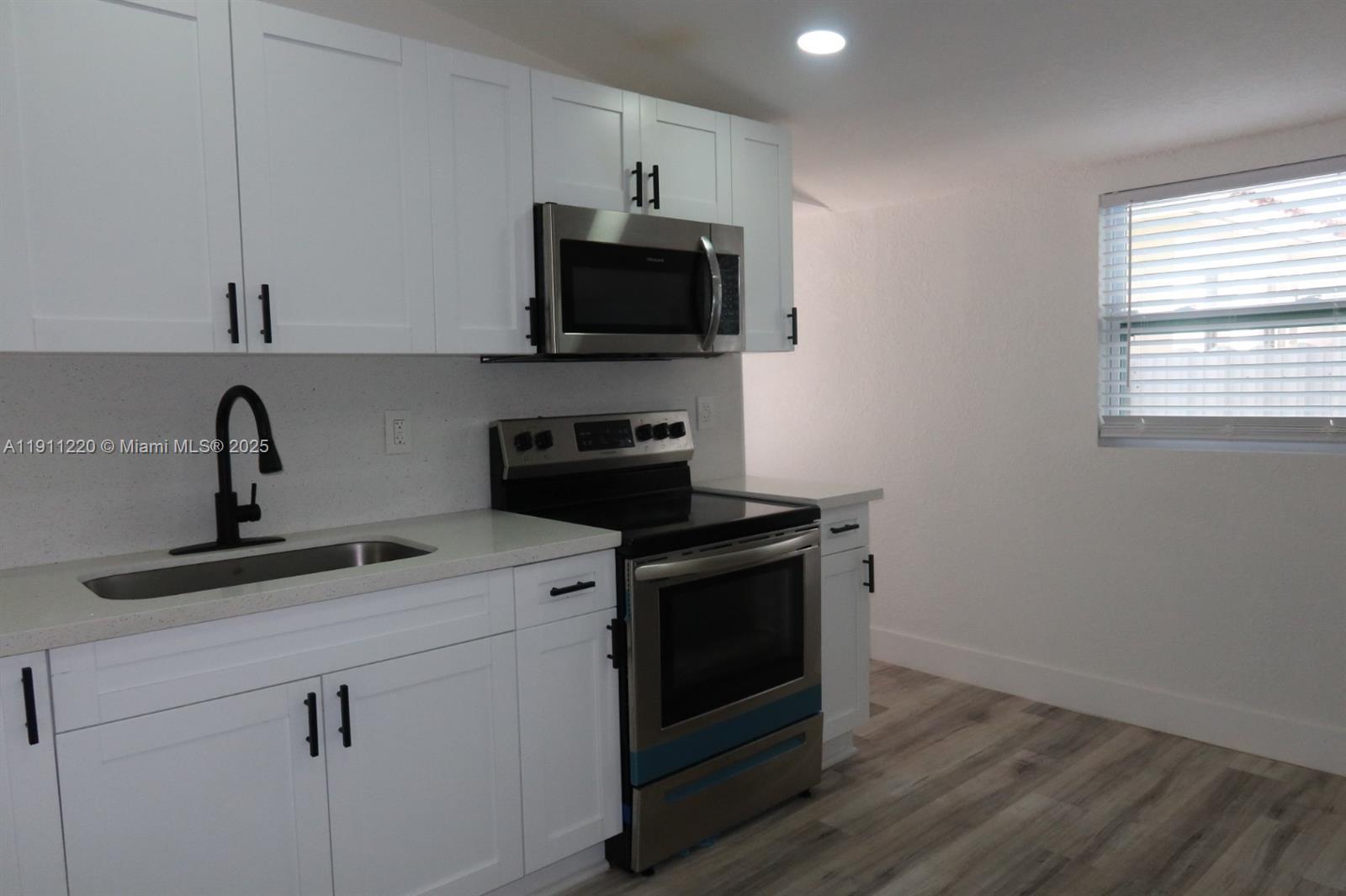 BON AIRE - Residential Lease