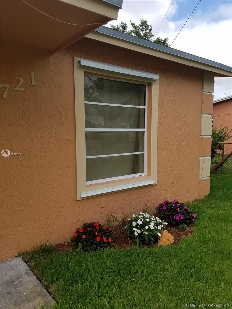 CAROL CITY CENTER ESTATES - Residential