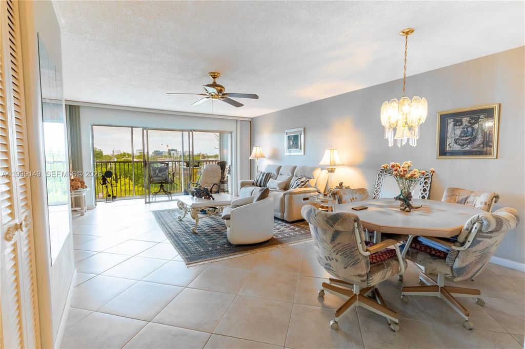 Photo of 330 SE 2nd St #405F, Hallandale Beach, FL 33009 (MLS # A11999149)