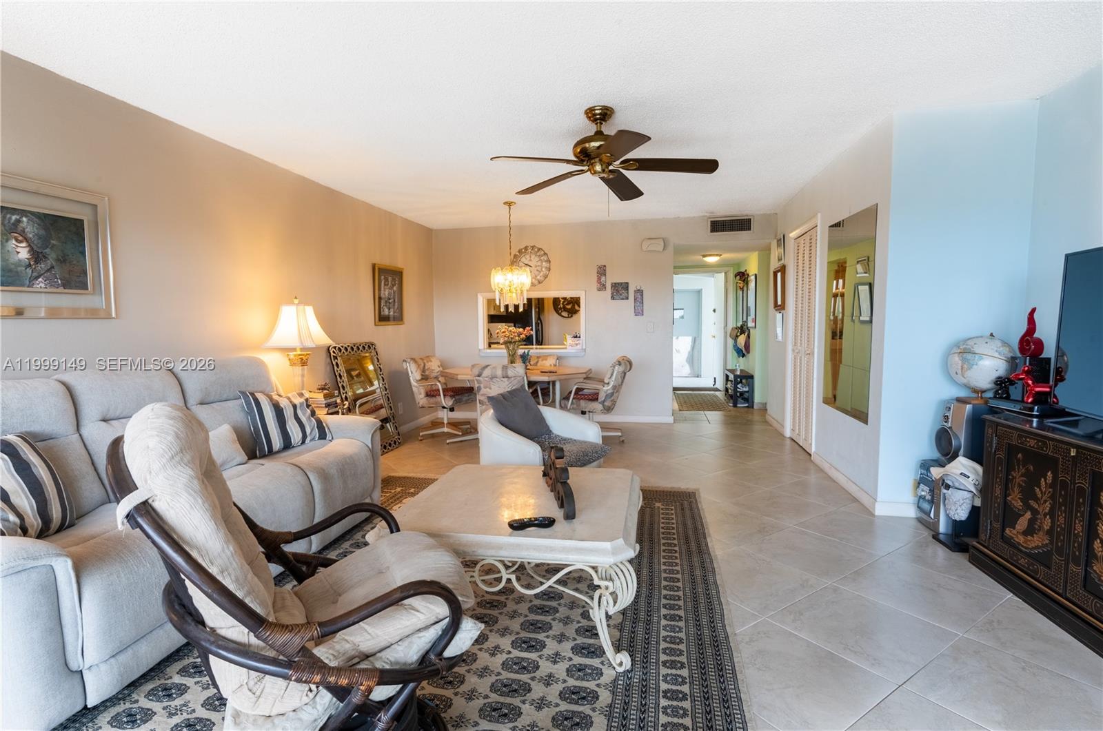 THIRD GULFSTREAM GARDEN - Residential