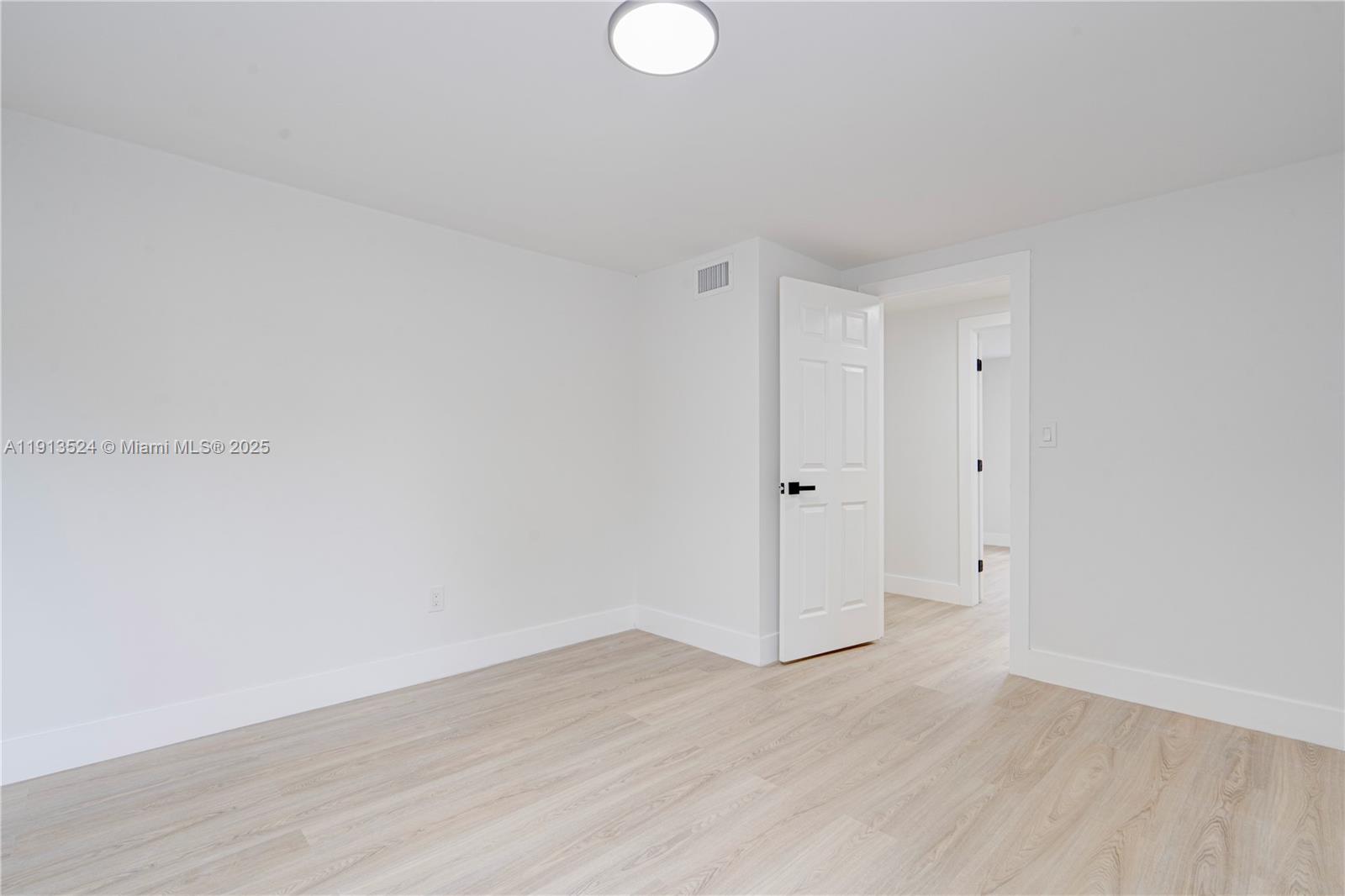 SUN LAND PARK - Residential Lease