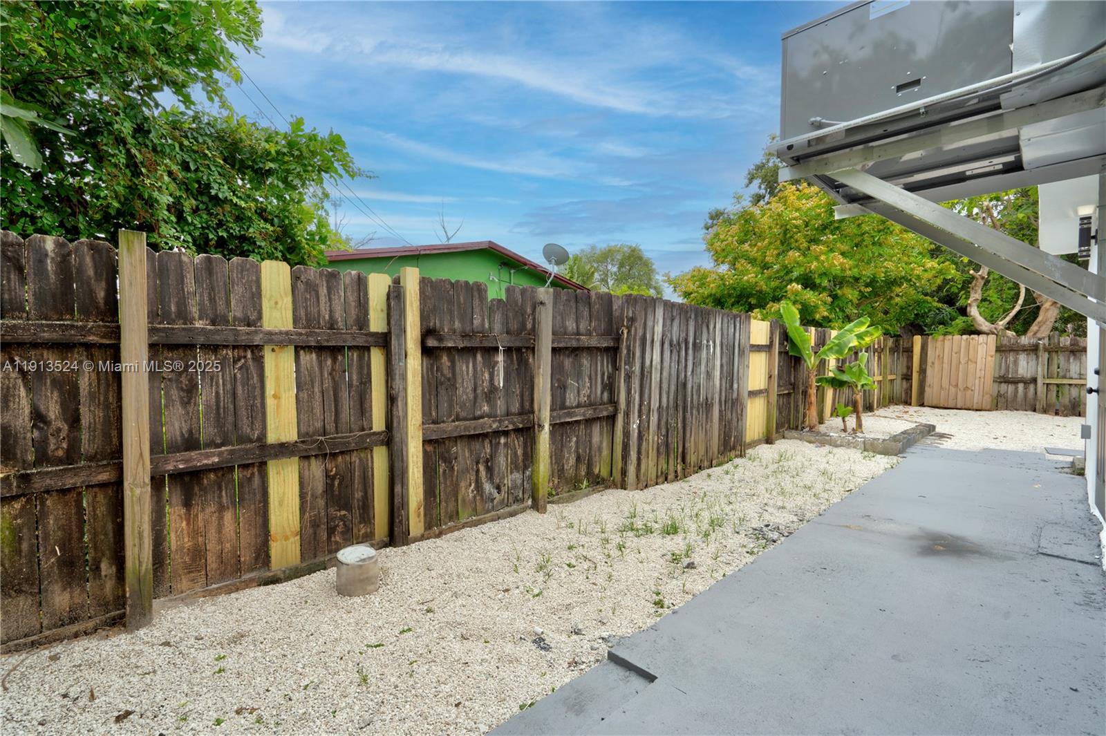 SUN LAND PARK - Residential Lease