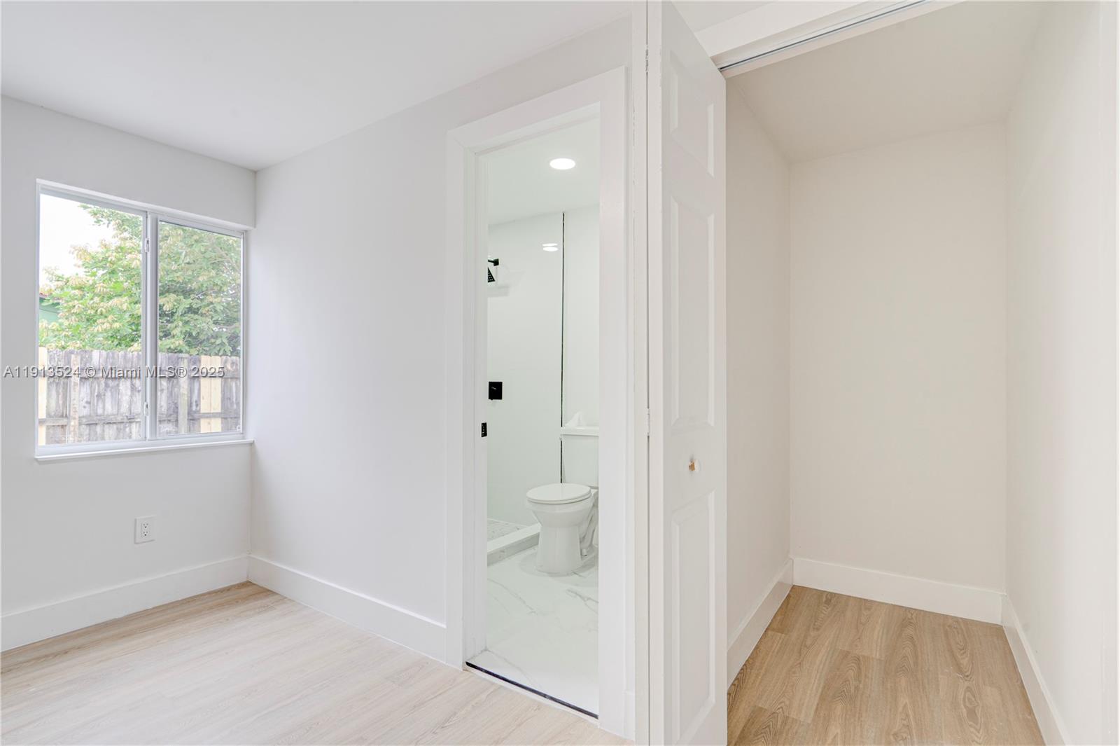 SUN LAND PARK - Residential Lease