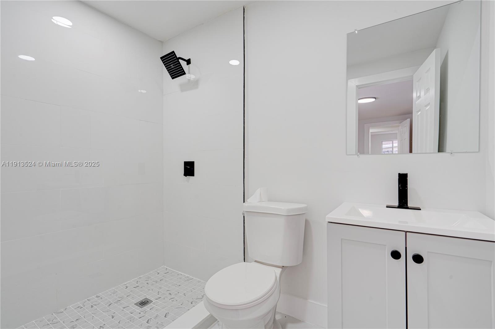 SUN LAND PARK - Residential Lease