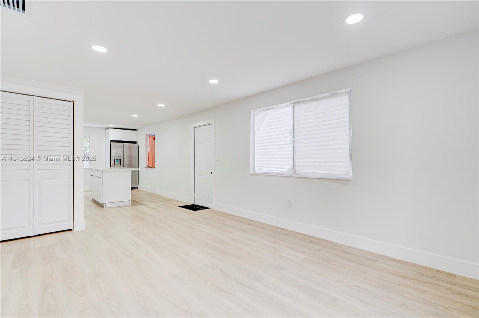 SUN LAND PARK - Residential Lease