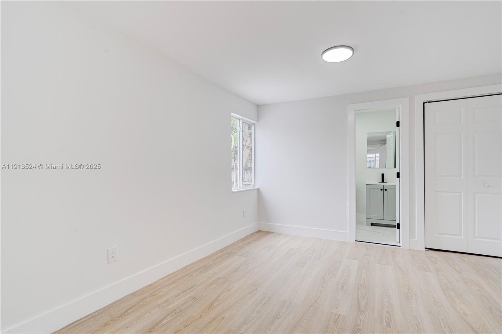 SUN LAND PARK - Residential Lease