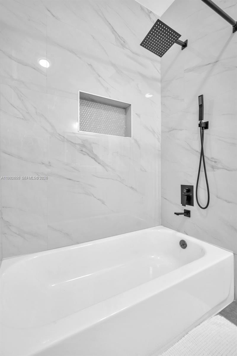 COSTA VERDE SEC 1 - Residential