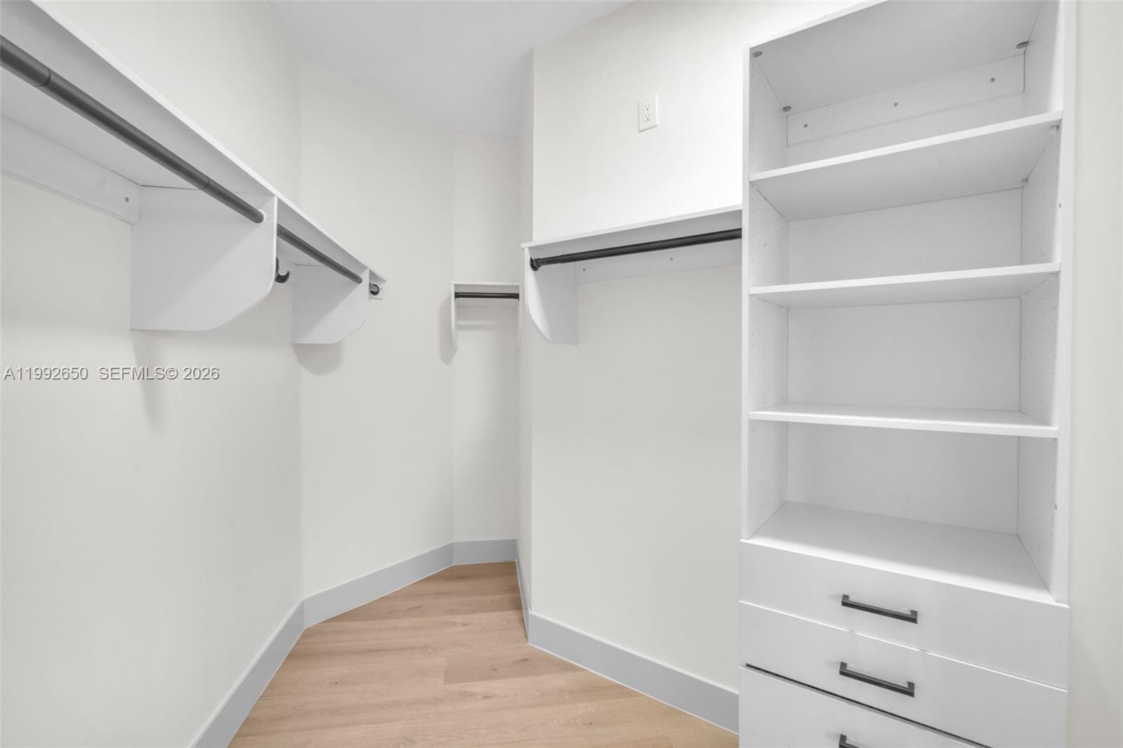 COSTA VERDE SEC 1 - Residential