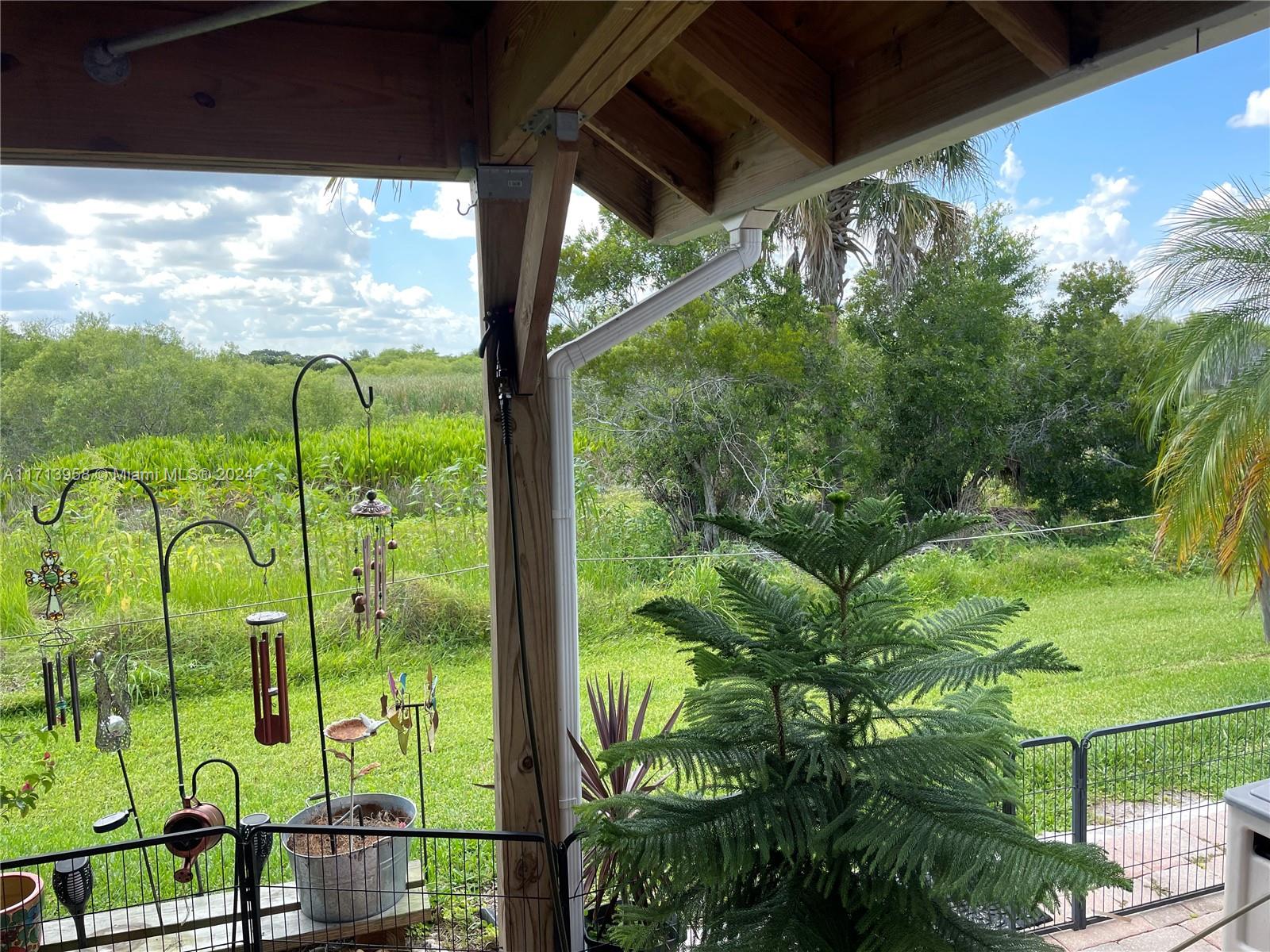 Silver Palms RV Resort - Land