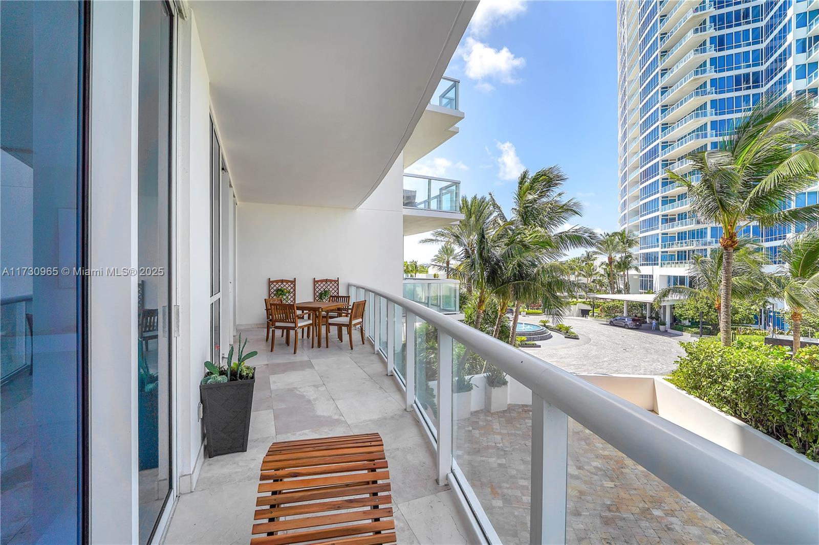 CONTINUUM ON SOUTH BEACH - Residential Lease