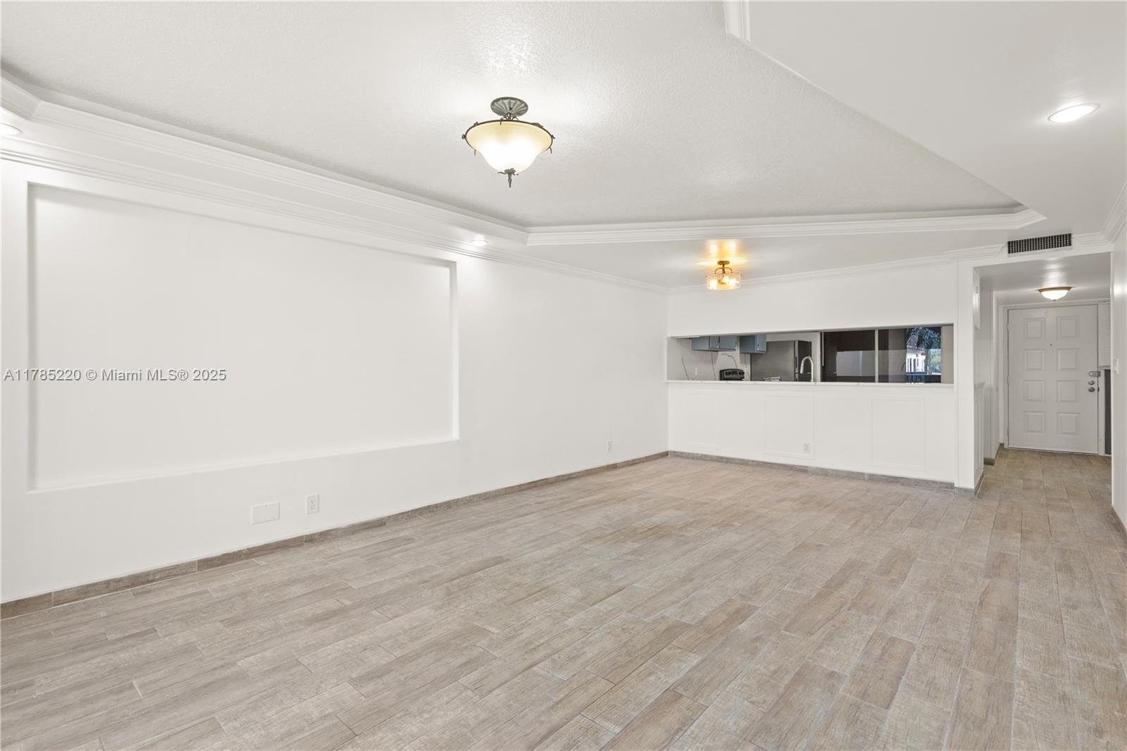 CARLISLE AT HAMPTONS WEST - Residential