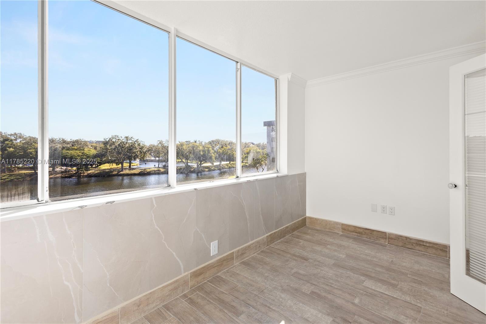 CARLISLE AT HAMPTONS WEST - Residential