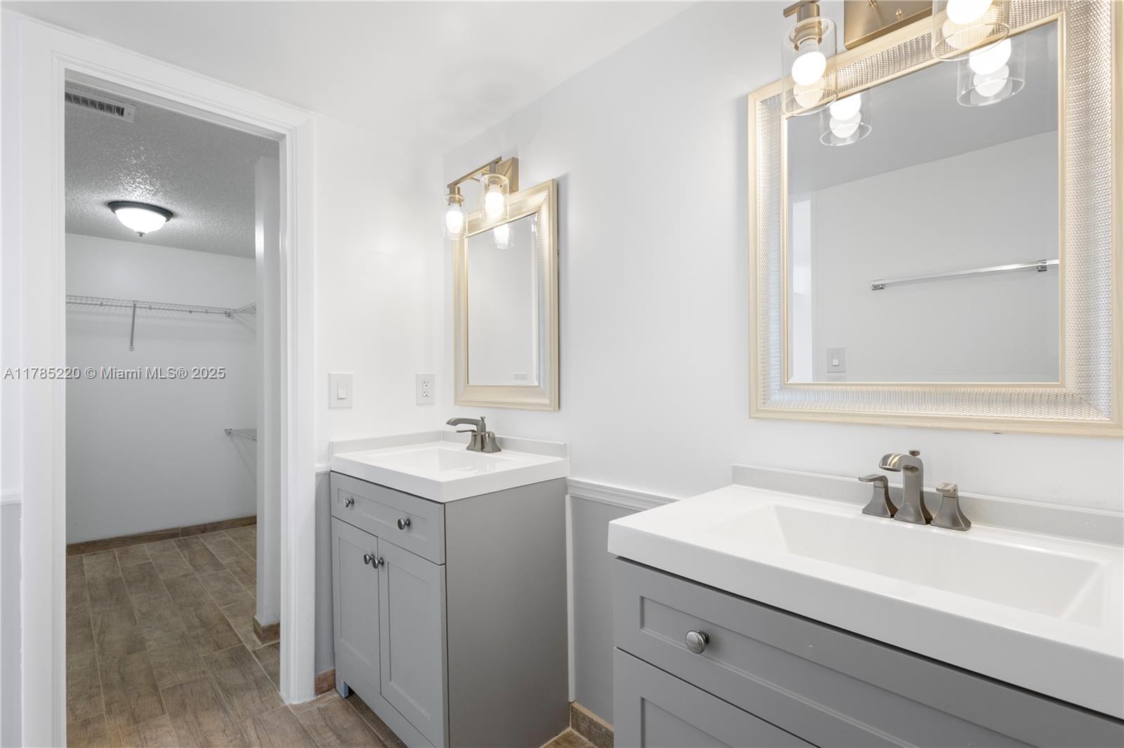 CARLISLE AT HAMPTONS WEST - Residential