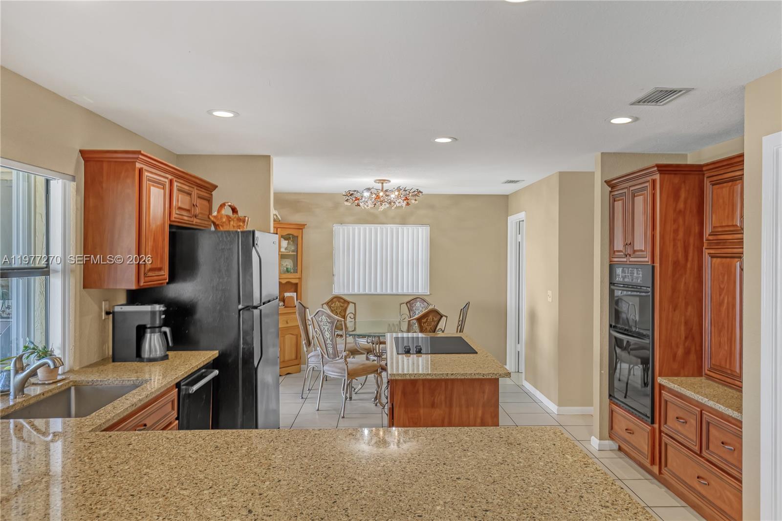 CYPRESS LAKES - Residential