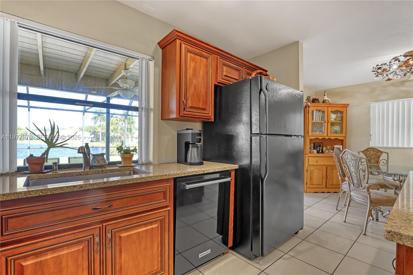 CYPRESS LAKES - Residential