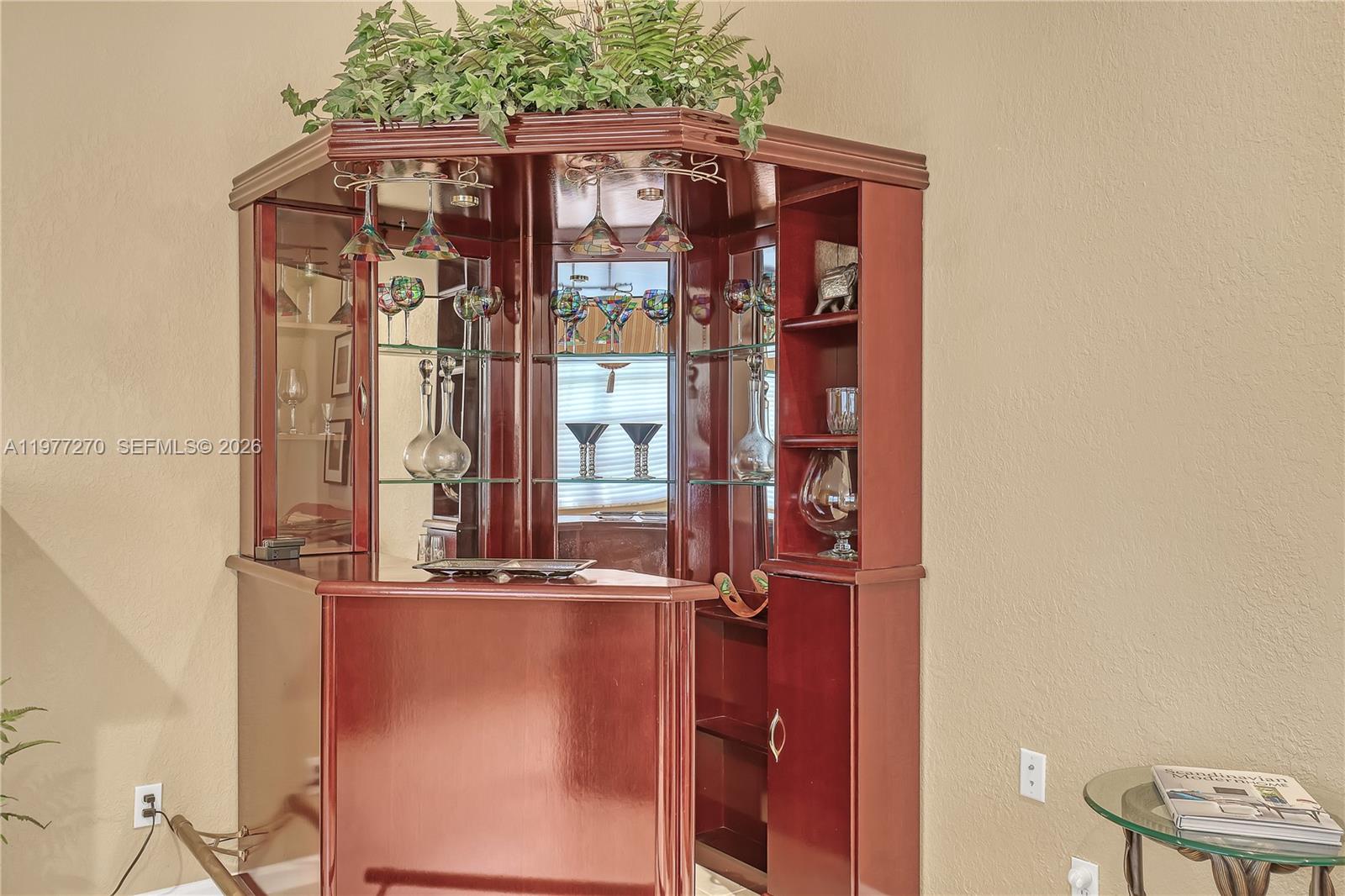 CYPRESS LAKES - Residential