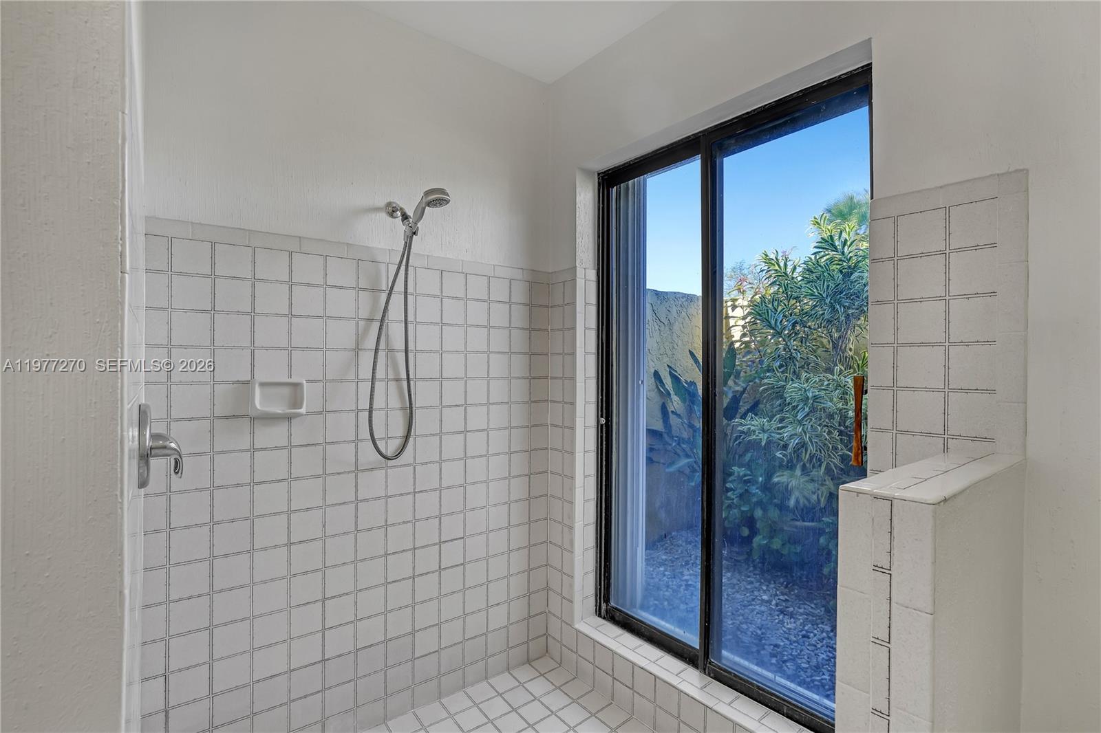 CYPRESS LAKES - Residential