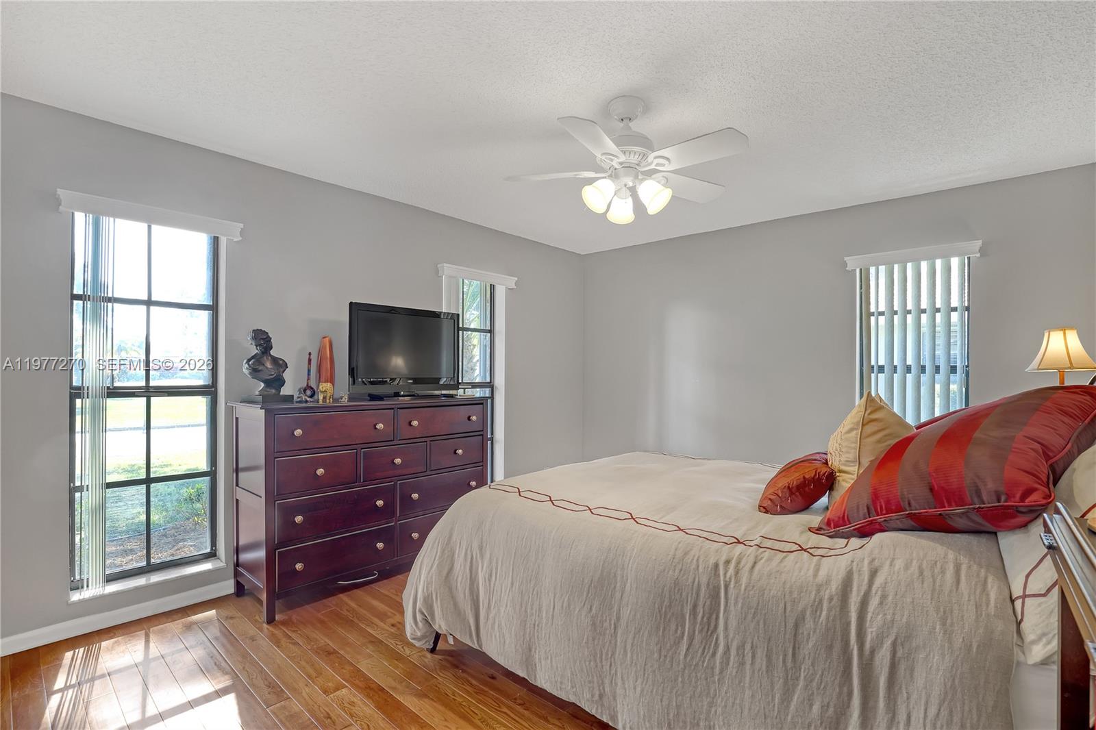 CYPRESS LAKES - Residential