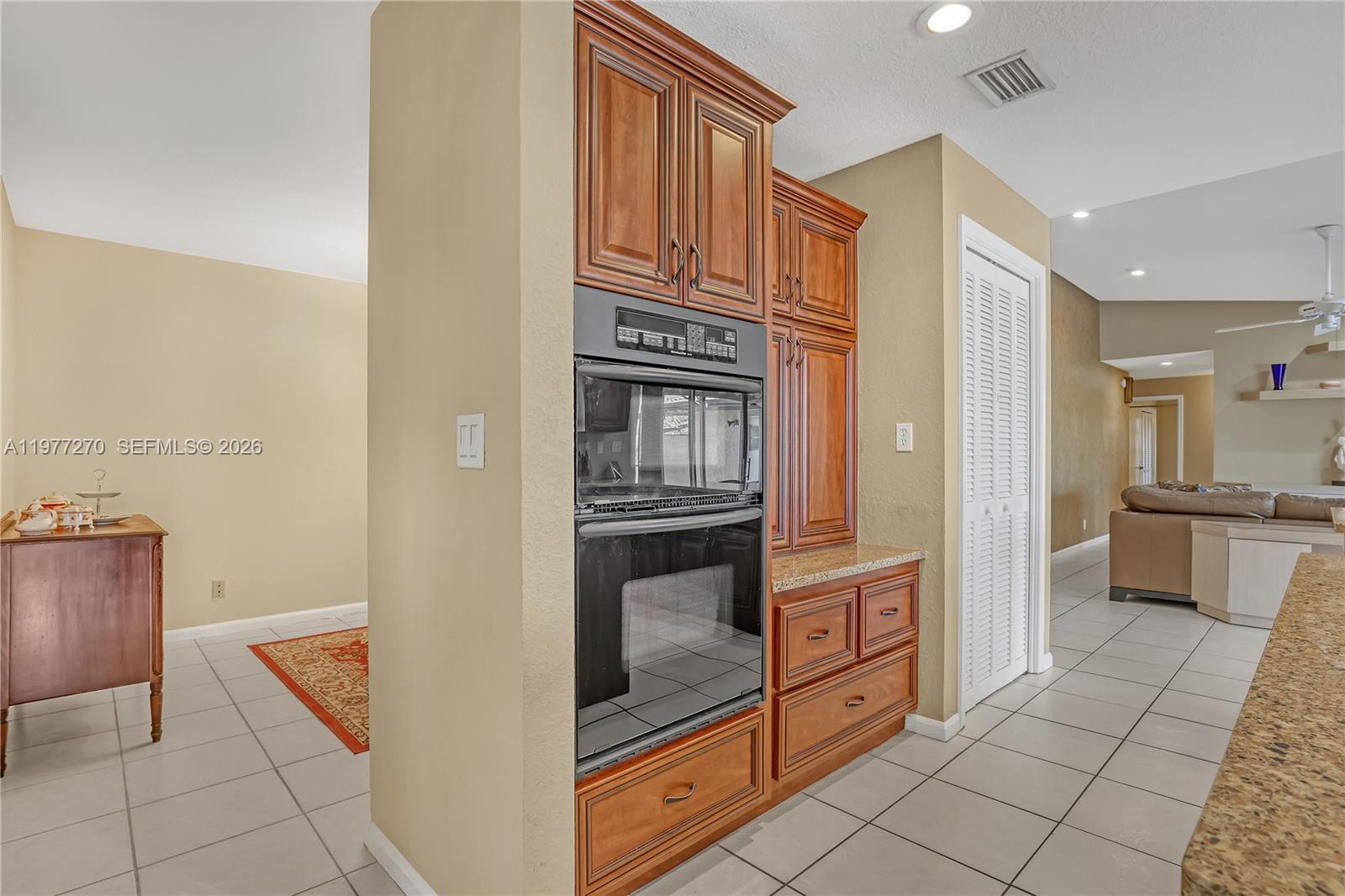 CYPRESS LAKES - Residential