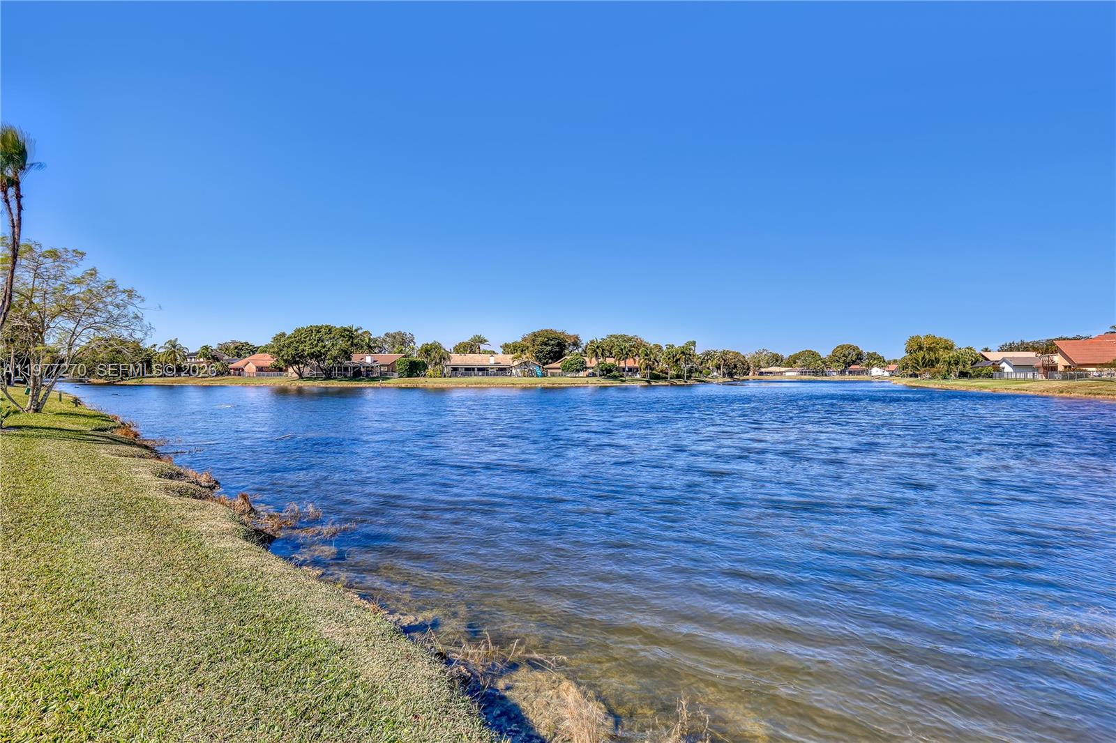 CYPRESS LAKES - Residential