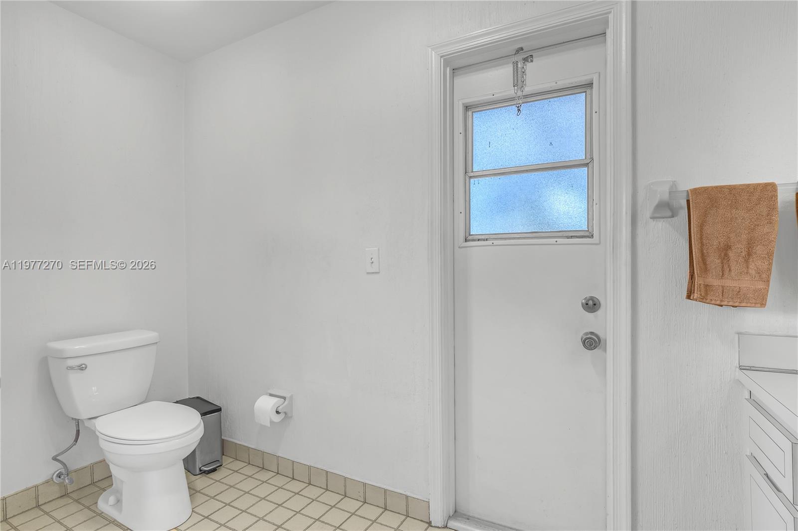 CYPRESS LAKES - Residential