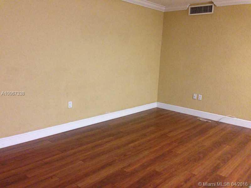 VIRGINIA POINTE CONDO - Residential Lease