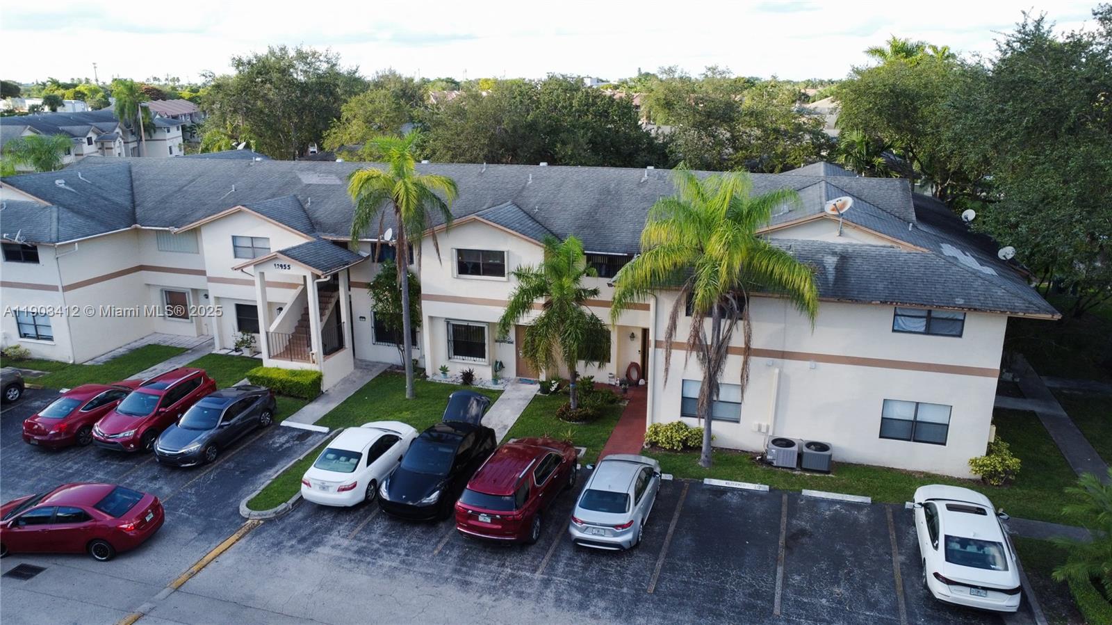 MILLER VILLAS CONDO - Residential