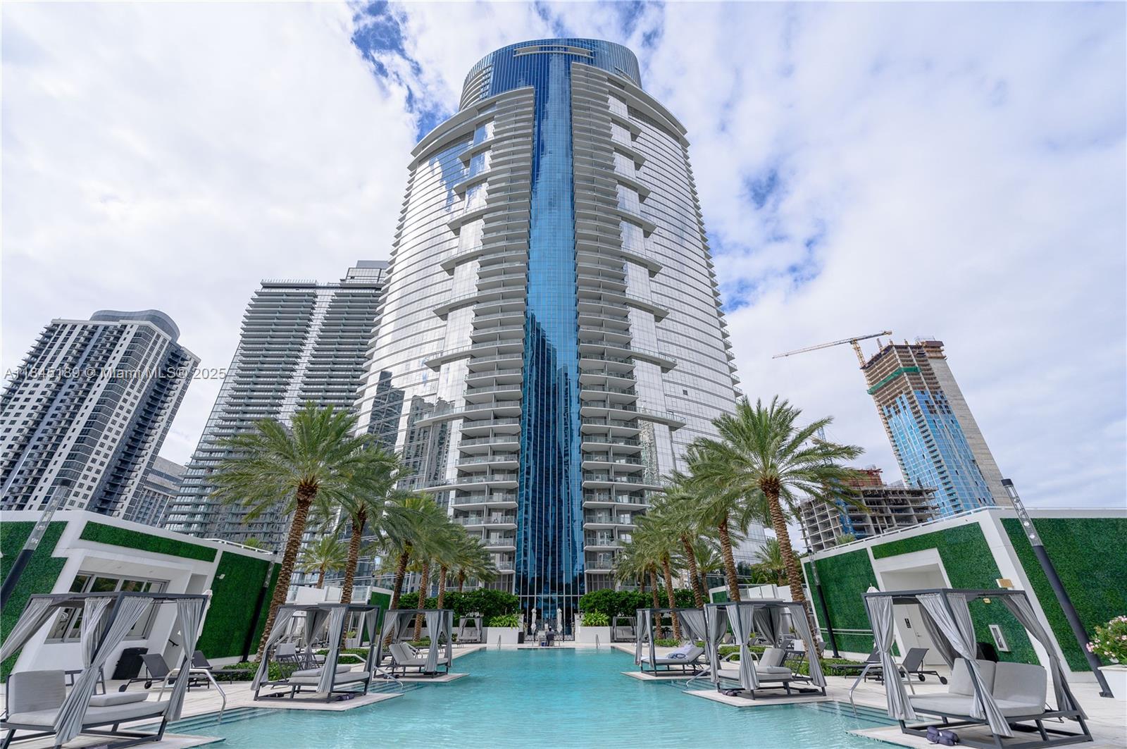 PARAMOUNT MIAMI WORLDCENT - Residential